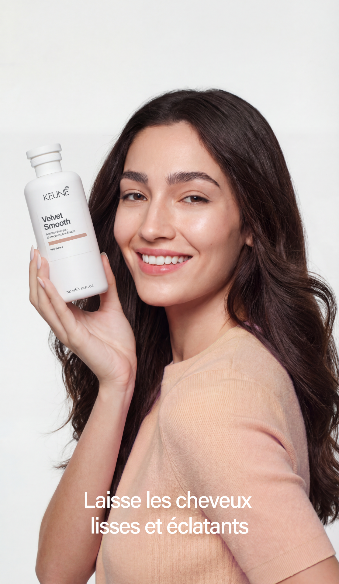 Vous luttez contre les frisottis et cheveux indisciplinés ? Le shampooing Keune Velvet Smooth offre le meilleur soin cheveux, lissant et adoucissant jusqu'à 48 heures.